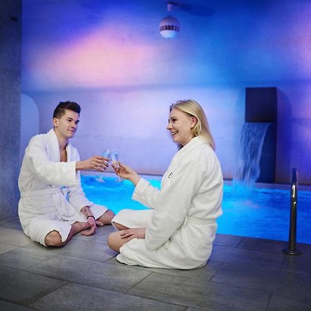 Hotel Fado Spa & Restaurant Swidnica  Luaran gambar