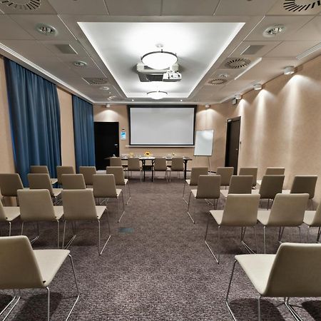 Hotel Fado Spa & Restaurant Swidnica  Luaran gambar