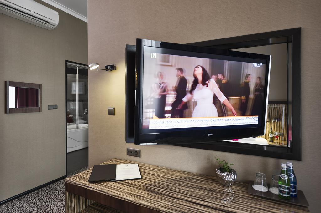 Hotel Fado Spa & Restaurant Swidnica  Luaran gambar