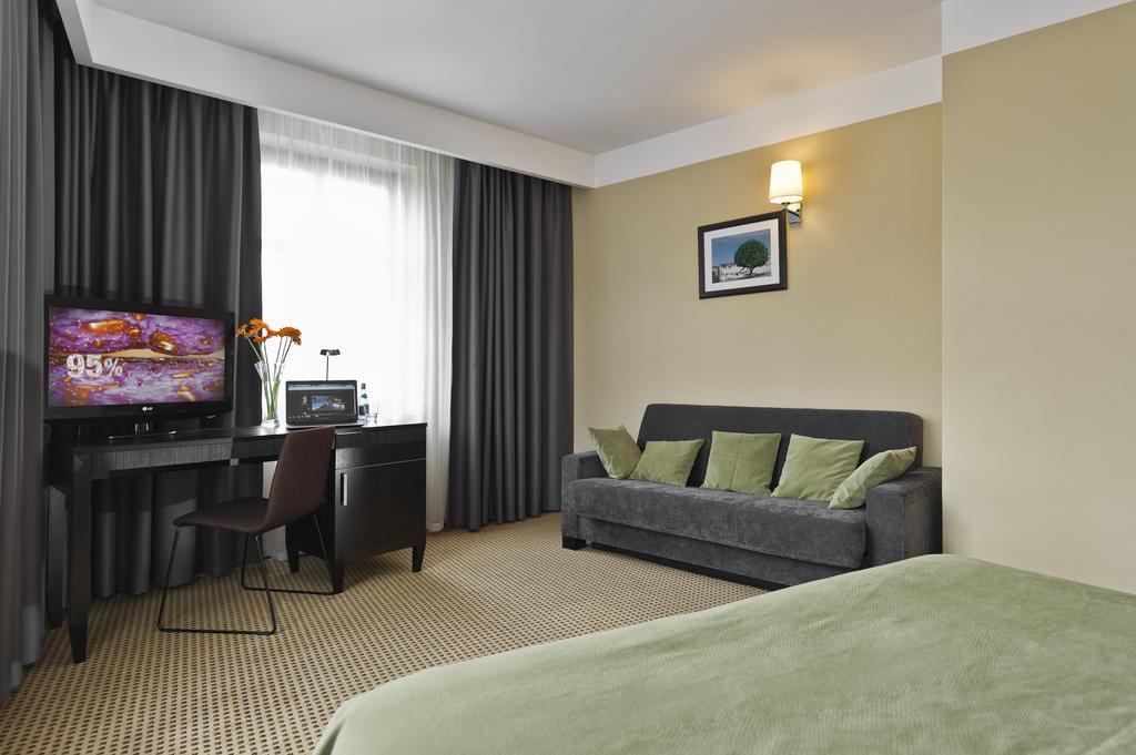 Hotel Fado Spa & Restaurant Swidnica  Luaran gambar