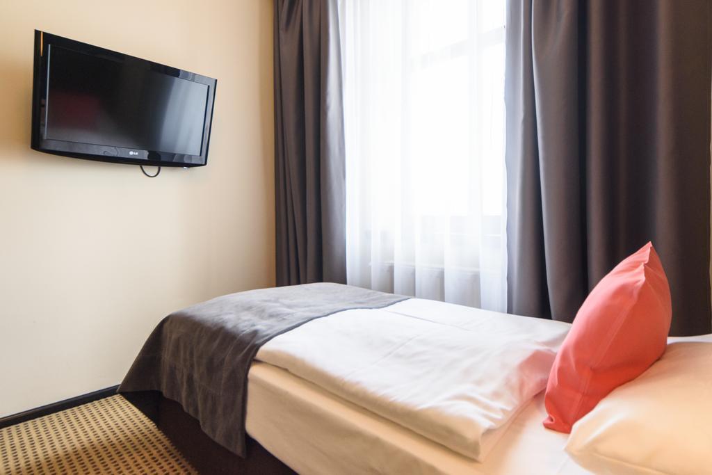 Hotel Fado Spa & Restaurant Swidnica  Luaran gambar