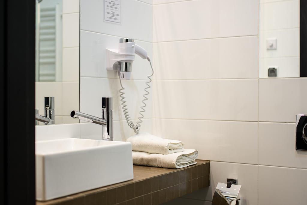 Hotel Fado Spa & Restaurant Swidnica  Luaran gambar